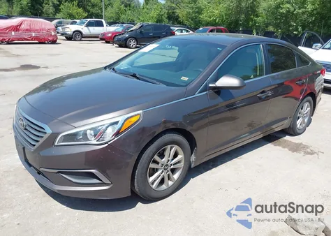 2017 Hyundai Sonata z USA, uszkodzony, nr VIN 5NPE24AF8HH453453